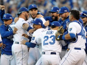 The Royals celebrate their win in Game Four of the 2014 ALCS. (Photo: Denny Medley, USA TODAY Sports)